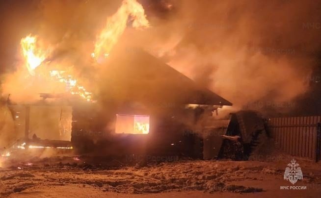 Пожар в Тарусском районе, д. Игнатовское, переулок Весенний